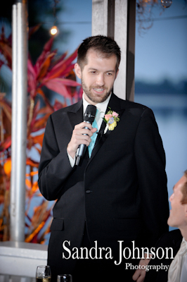 Best Lakeside wedding at Paradise Cove in Orlando, Florida - Wedding photographer - Sandra Johnson (SJFoto.com)